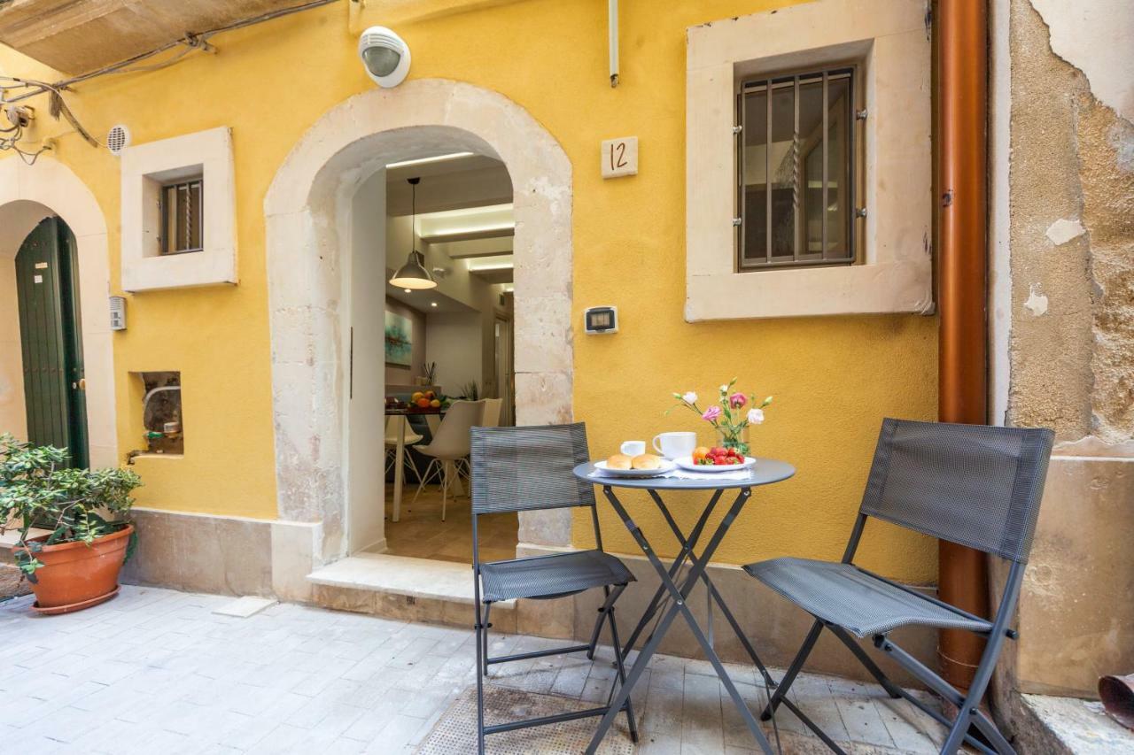 Апартаменты Ortigia Calia E Simenza Сиракузы Экстерьер фото